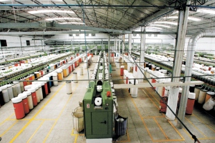 Pesquisa mostra que industria reduziu produção e não pensa refazer estoque