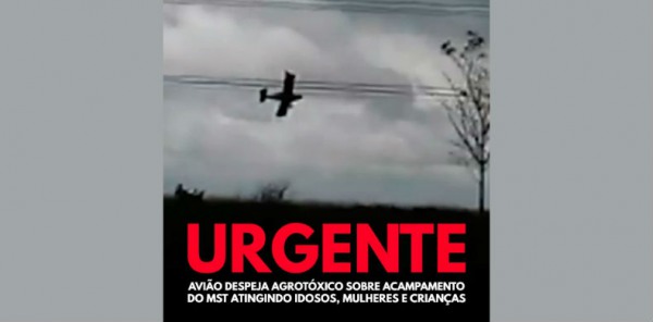 aviao-joga-agrotoxico-para-mst119760