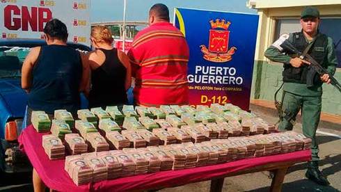 Guarda Boliariana detem bachaqueros